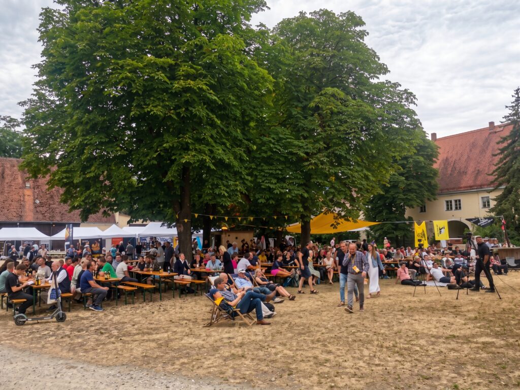 Zumindest am ersten Veranstaltungstag verlief das Afuera-Fest auf dem Pürkelgut nicht störungsfrei.