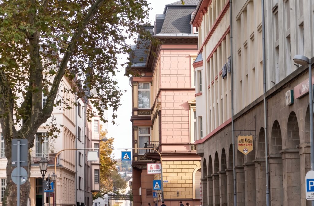 Die Häuser Burgstraße 4, 6, 8 und 10 (von rechts).
