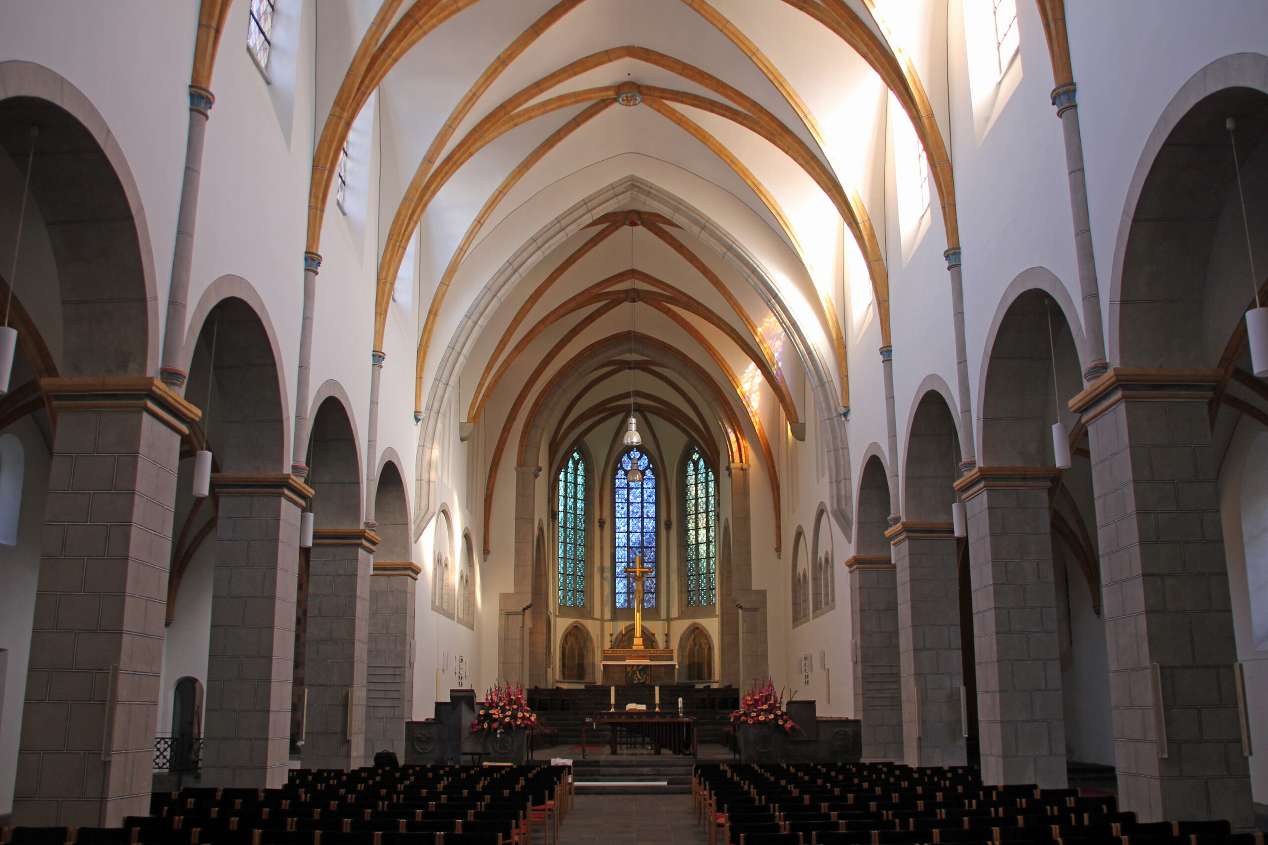 Hauptschiff der Florinskirche. Foto: Holger Weinandt/Wikipedia CC BY-SA 3.0 de.