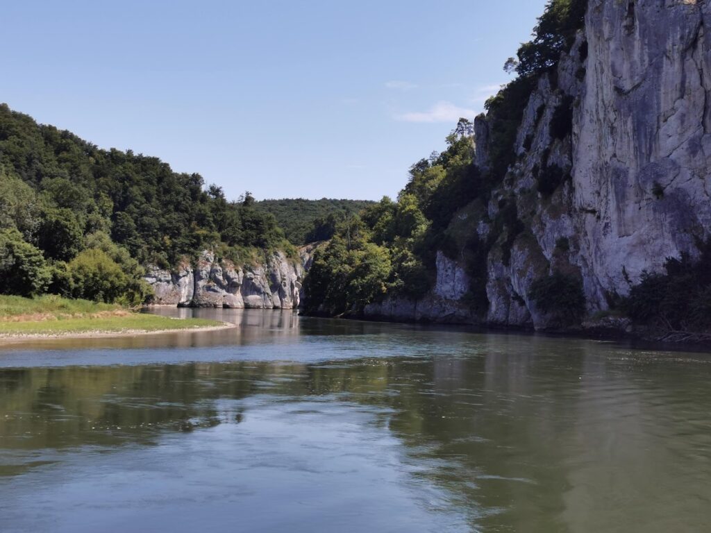 Schiffstour durch den Donaubruch nach Kehlheim.