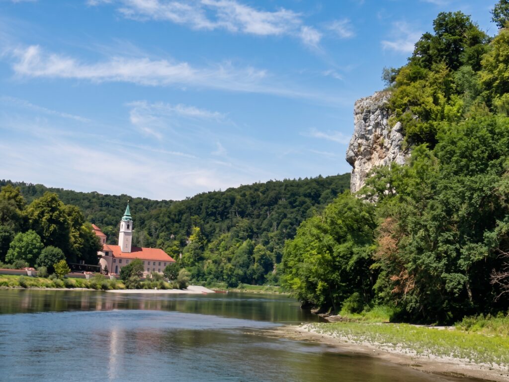 Blick zurück zum Kloster Weltenburg.