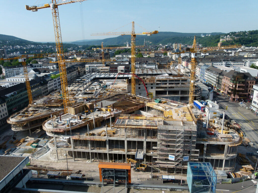 Großbaustelle Zentralplatz im Juni 2011.