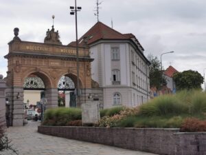 Tor der weltbekannten Pilsener Urquell-Brauerei.